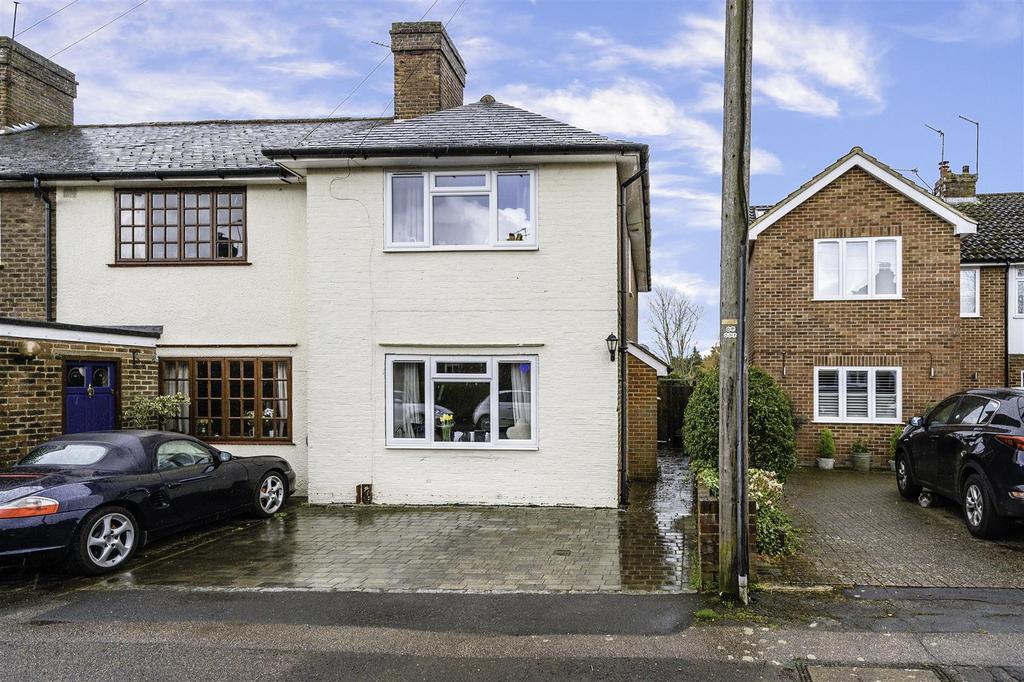 Meadow Walk, Walton On The Hill, Tadworth 3 bed end of terrace house