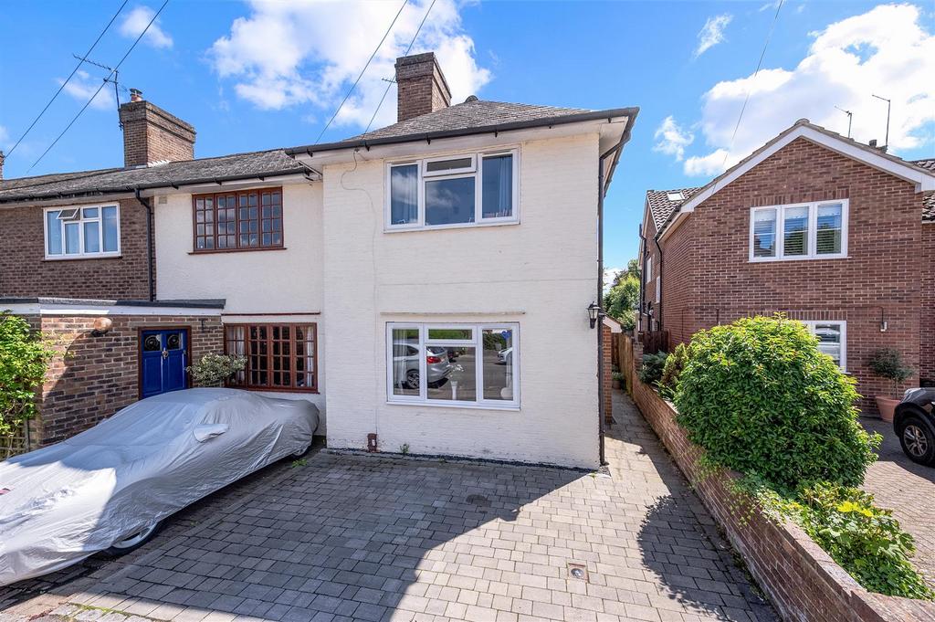Meadow Walk, Walton On The Hill, Tadworth 3 bed end of terrace house
