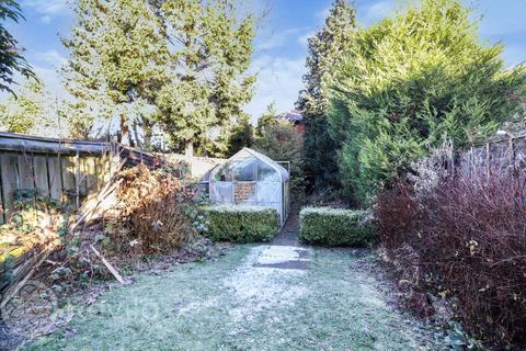 3 bedroom semi-detached house for sale - Turf Hill Road, Rochdale, OL16