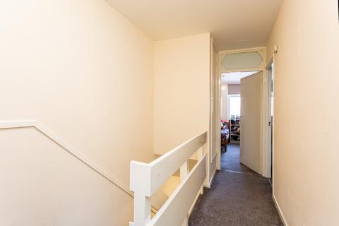 Flat 17, Dethick Court Ford Road, London, E3 5PQ