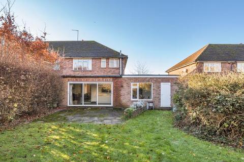 17 Cheyne Walk, Chesham, HP5 1AY