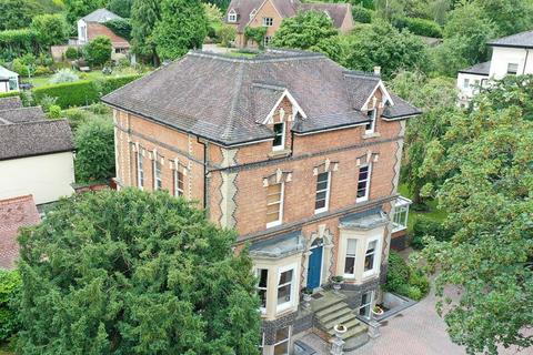 6 bedroom detached house for sale - Oakley Road, Battledown, Cheltenham, Gloucestershire, GL52
