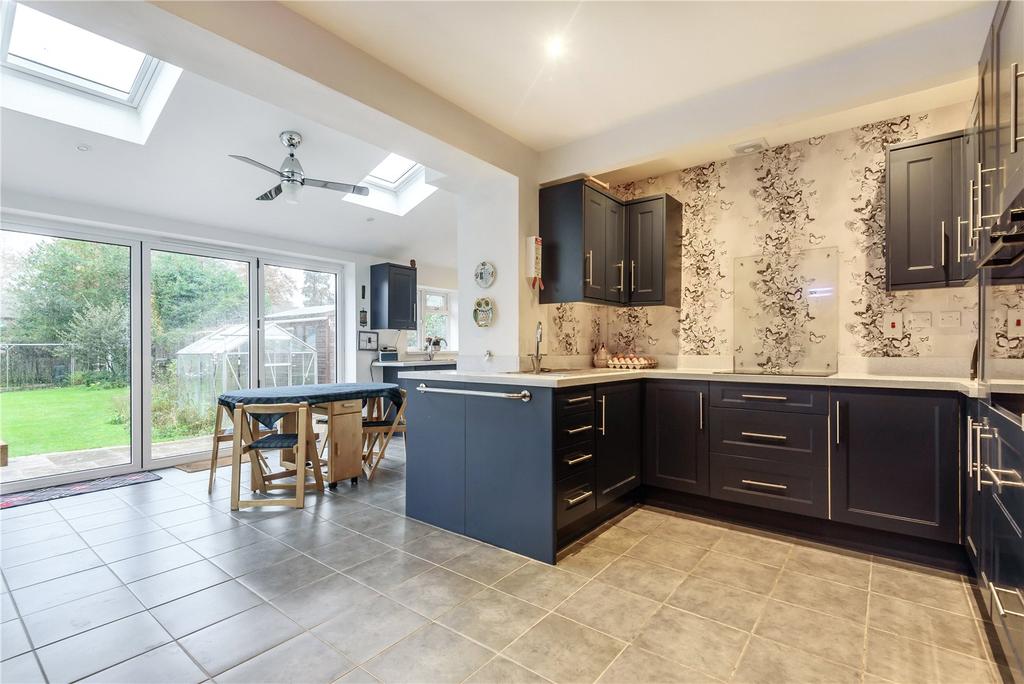 Orchard Drive, Horsell, Woking... 5 bed detached house £1,000,000