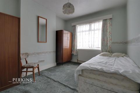 27 Marnham Crescent, Greenford, UB6 9SN