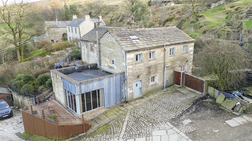 Lench Fold Clough, Rawtenstall, Rossendale 3 bed semidetached house