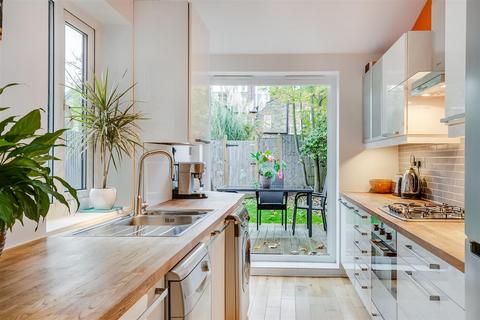 41 Trentham Street, London, SW18 5AS