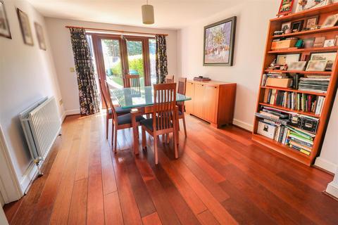 116 Copse Hill, Harlow, CM19 4PR