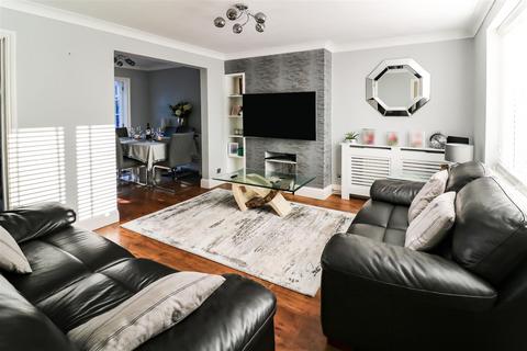 296 Halling Hill, Harlow, CM20 3JU