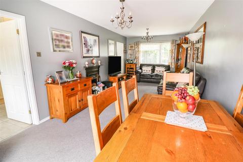 87 Cooks Spinney, Harlow, CM20 3BN