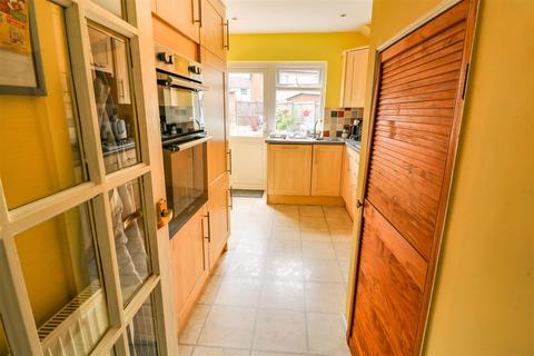 87 Cooks Spinney, Harlow, CM20 3BN