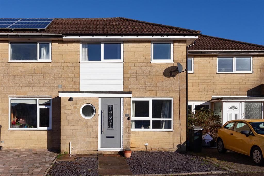 Stratton Heights Cirencester GL7 2RN 3 bed terraced house £1,295