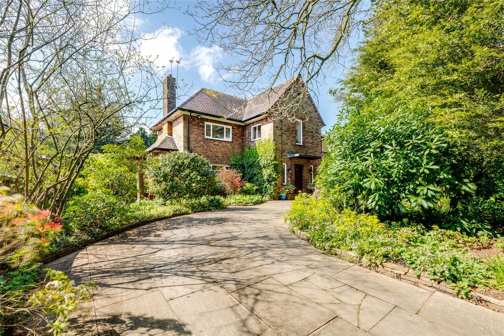Central Avenue, Eccleston Park, Prescot, Merseyside, L34 4 bed detached