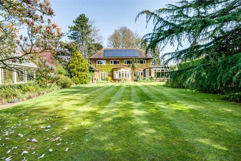 24 Central Avenue, Eccleston Park, Prescot, L34 2QP
