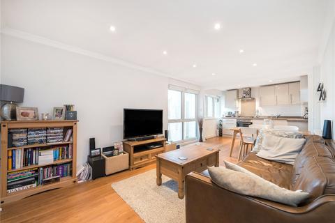 2 bedroom flat to rent, Bassingham Road, London, SW18