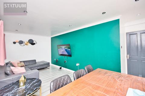 4 bedroom townhouse to rent, Off Chrisp St, Poplar, All Saint, Docklands, East London, E14