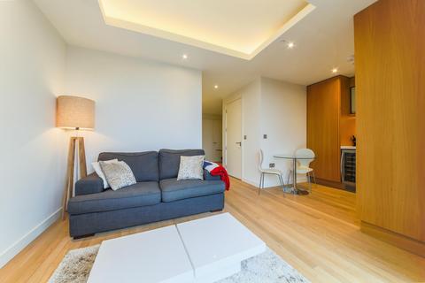 Terraced house to rent, Park Vista Tower, 21 Wapping Lane, London, E1W