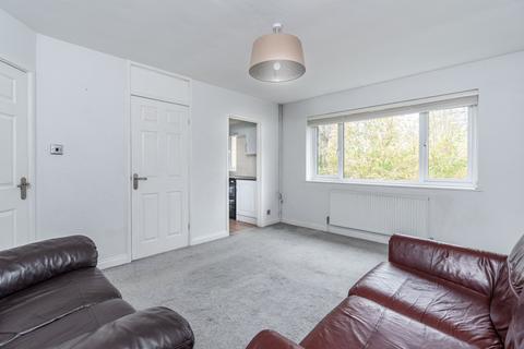 2 bedroom maisonette to rent, Cumberland Close, Amersham, HP7