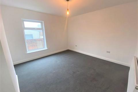 2 bedroom terraced house to rent, Legh Street, Manchester