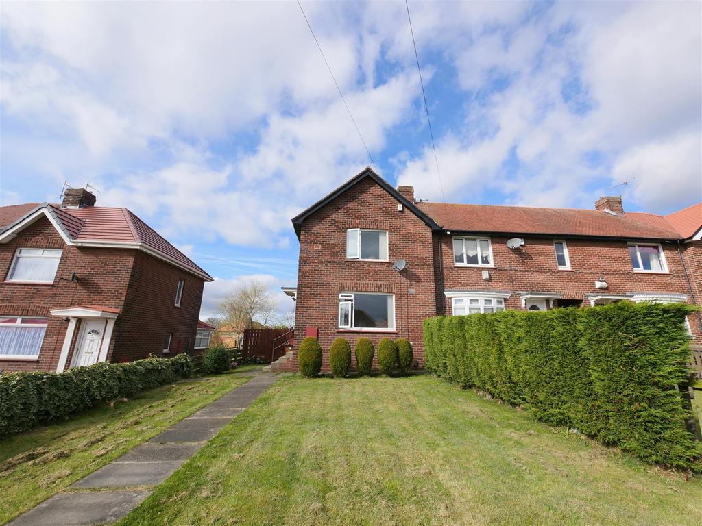 Holborn Road, Sunderland 2 bed end of terrace house £550 pcm (£127 pw)