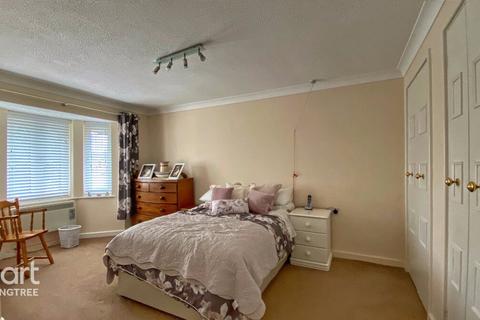 2 bedroom apartment for sale, Swan Court, Mistley, Manningtree, Essex