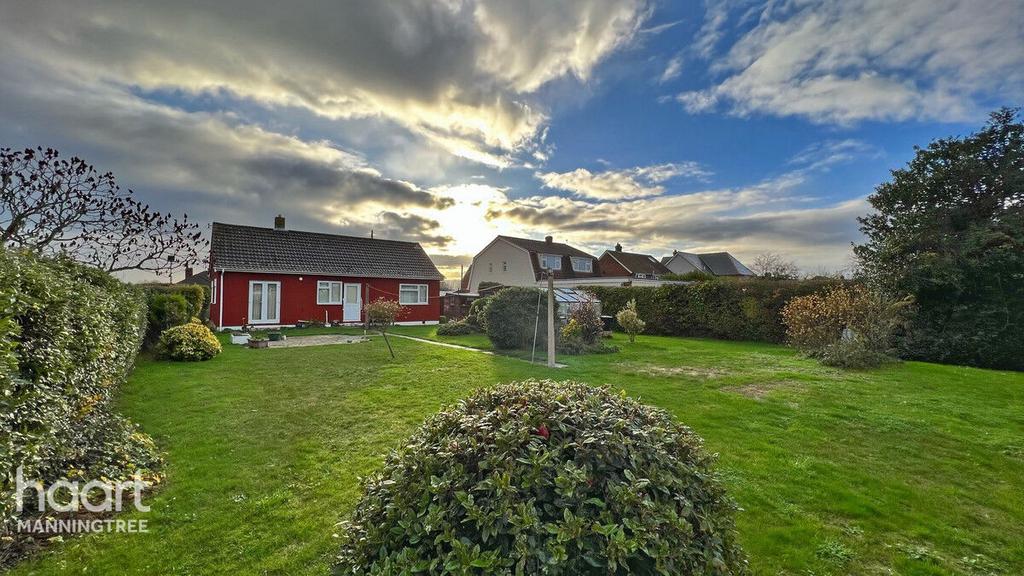 Steam Mill Road, Bradfield... 3 bed bungalow £350,000