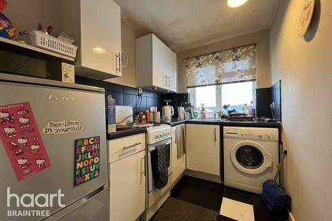 Flat 179, Mountbatten Court Mountbatten Road, Braintree, CM7 9UL