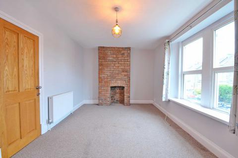 3 bedroom maisonette to rent, Forest Avenue, Fishponds