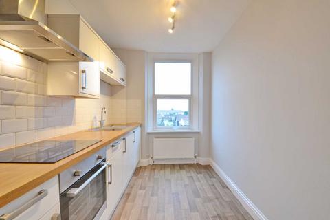 3 bedroom maisonette to rent, Forest Avenue, Fishponds