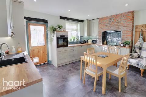 8 Albert Terrace, Bristol, BS16 3HT