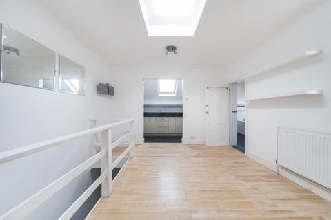 Top Floor Flat, 8 Highlands Avenue, London, W3 6ET