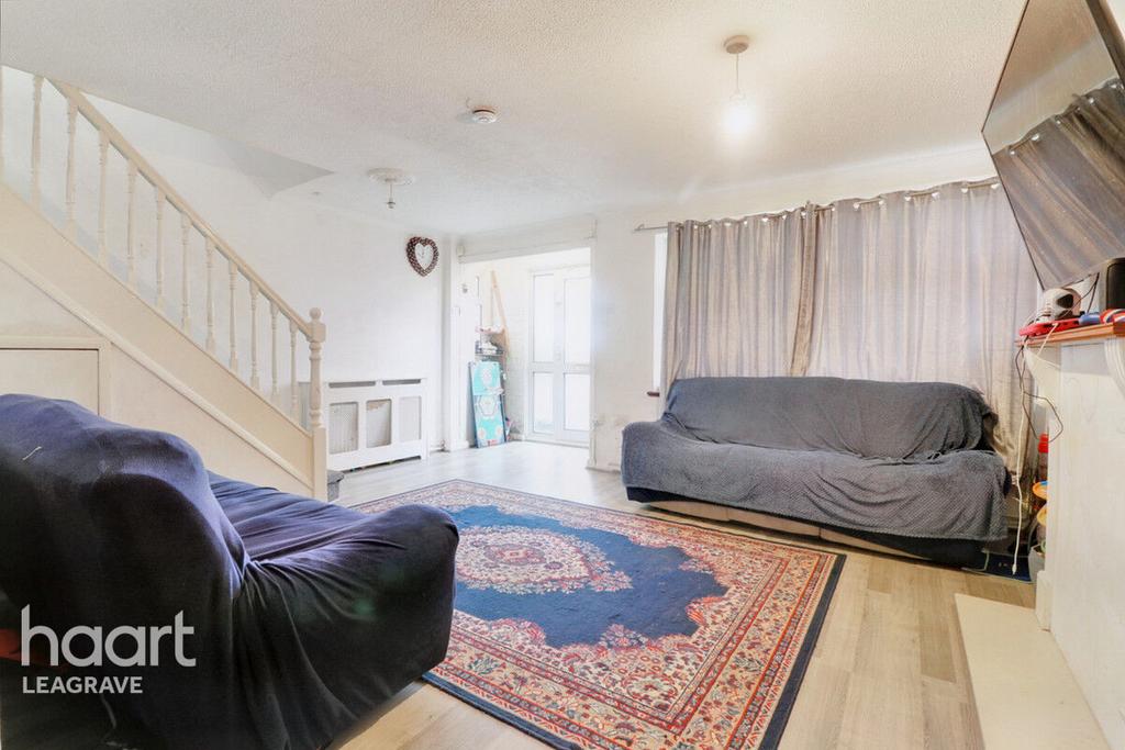 Sudbury Road, Luton 3 bed semidetached house £325,000