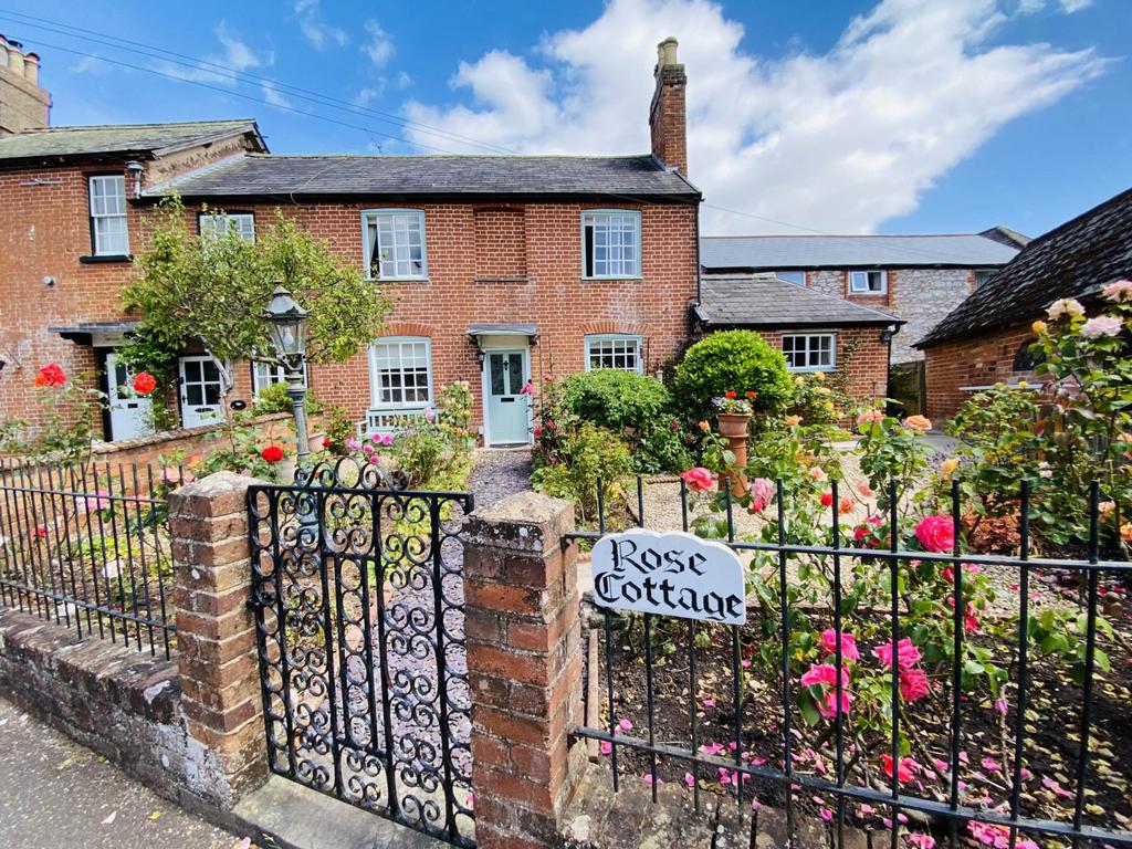Long Meadow Road, Lympstone 3 bed end of terrace house for sale £525,000