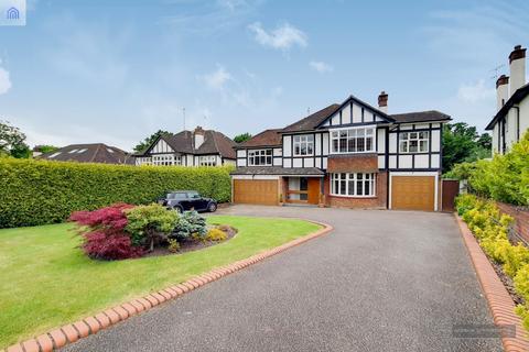 21 Eversley Crescent, London, N21 1EL