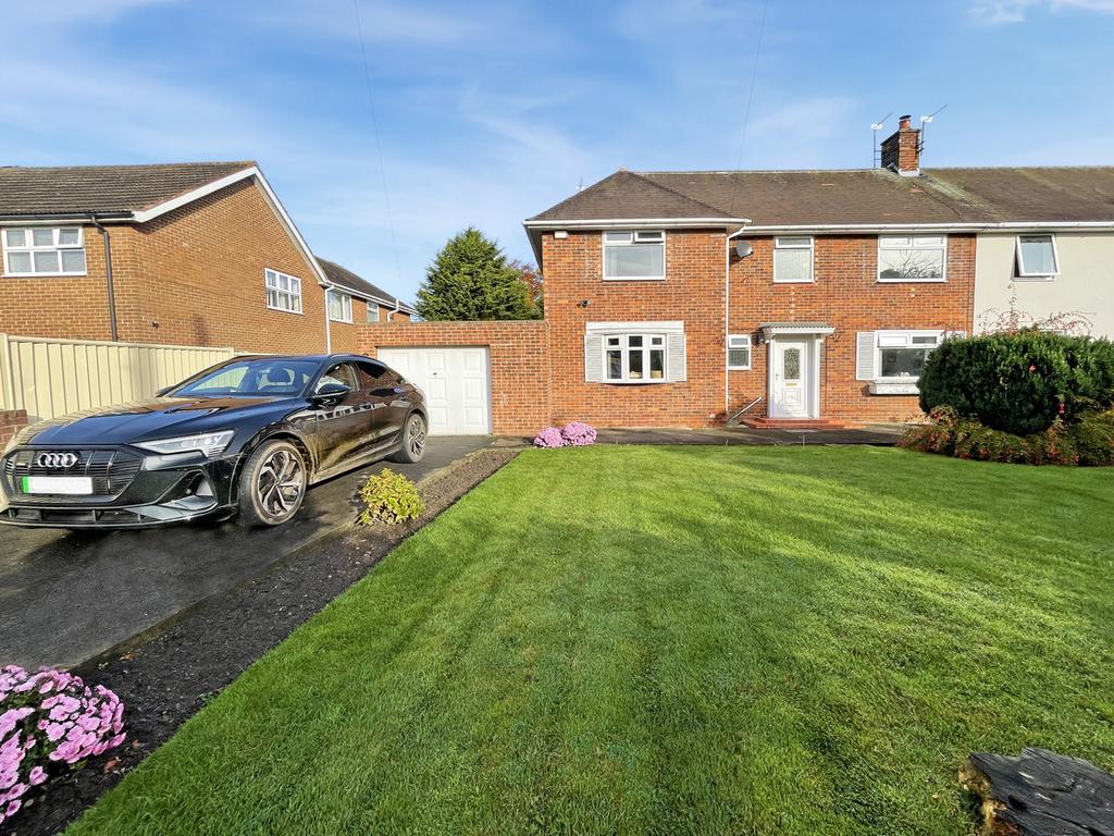 Carisbrooke Road, Hartlepool, TS26 3 bed semidetached house £310,000