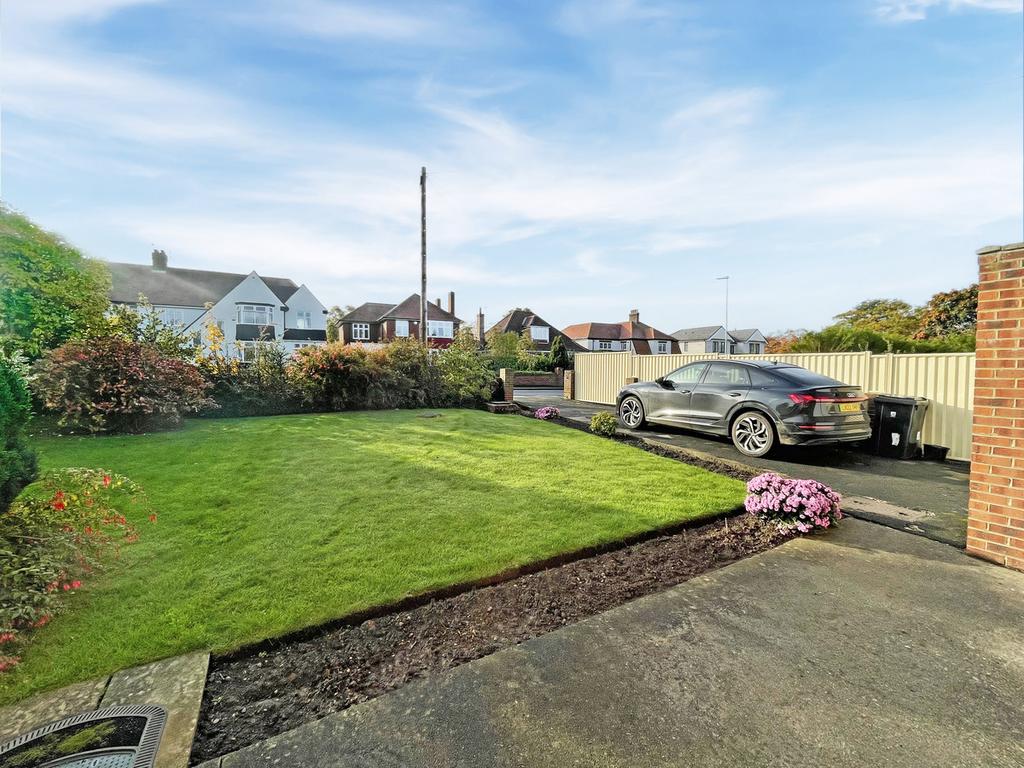 Carisbrooke Road, Hartlepool, TS26 3 bed semidetached house £310,000
