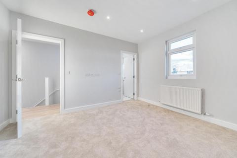 Flat 2, 55 Park Avenue, Mitcham, CR4 2ER