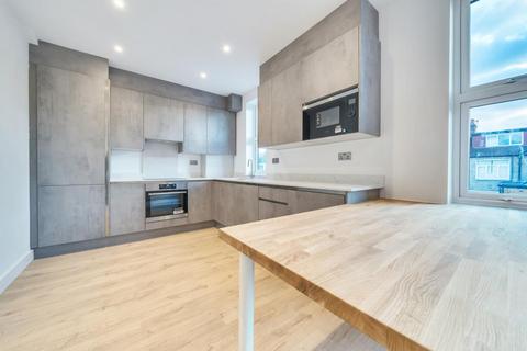 Flat 2, 55 Park Avenue, Mitcham, CR4 2ER