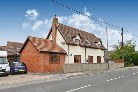 Buttercup Cottage Upper Street, Witnesham, Ipswich, IP6 9EW