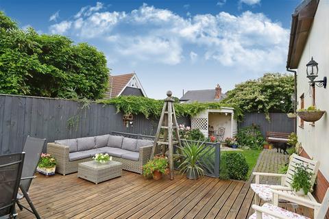 Buttercup Cottage Upper Street, Witnesham, Ipswich, IP6 9EW