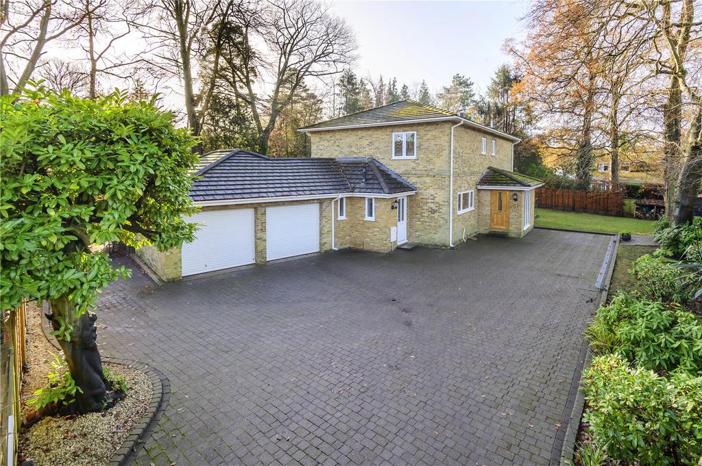 Boundstone Road, Rowledge, Farnham, Surrey, GU10 4 bed detached house