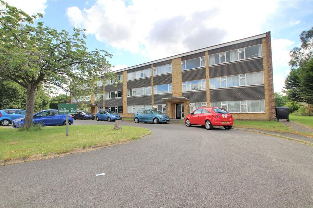 Hunters Court, Woodley, Reading, Berkshire, RG5 2 bed apartment £