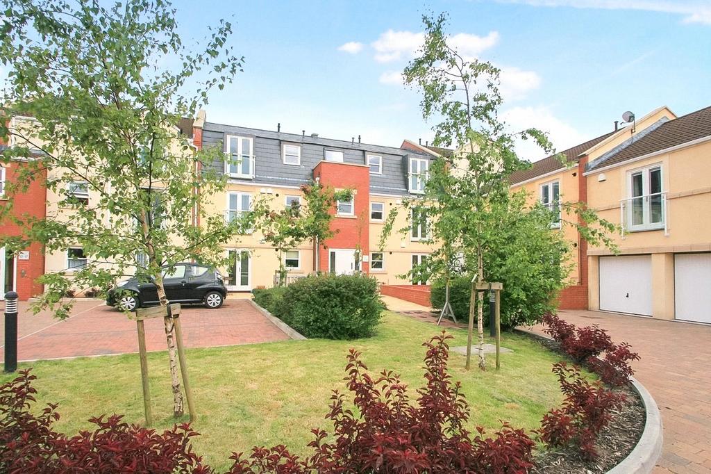 Pages Court, Ireton Road, Bedminster, BS3 2 bed apartment for sale £