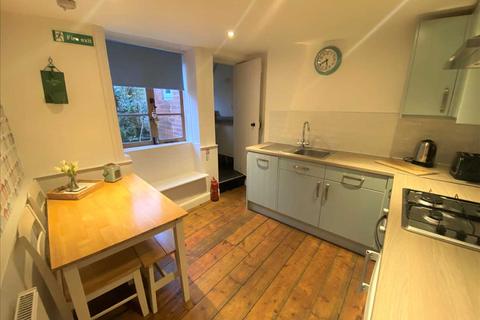 26 Higher Shapter Street, Topsham, Exeter, EX3 0AW