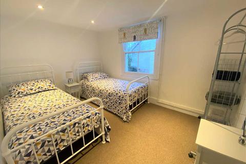 26 Higher Shapter Street, Topsham, Exeter, EX3 0AW