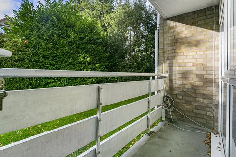 2 bedroom apartment for sale - Hill View Court, Woking, Surrey, GU22