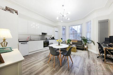 1 bedroom flat to rent, Cleve Road, South Hampstead NW6
