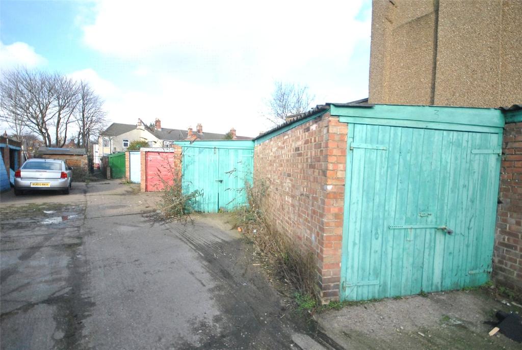 David Street, Grimsby, NE Lincolnshire, DN32 Property £30 pcm (£7 pw)