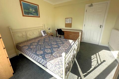 5 bedroom semi-detached house to rent, Available in February 2026! - 1 Room - Oldbury Road
