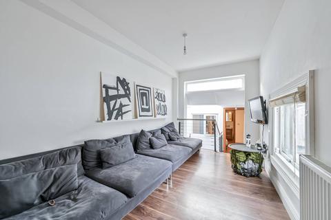 2 bedroom flat for sale, Munster Road, Munster Village, London, SW6