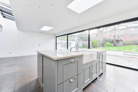 5 bedroom semi-detached house to rent - Love Lane, Pinner, HA5